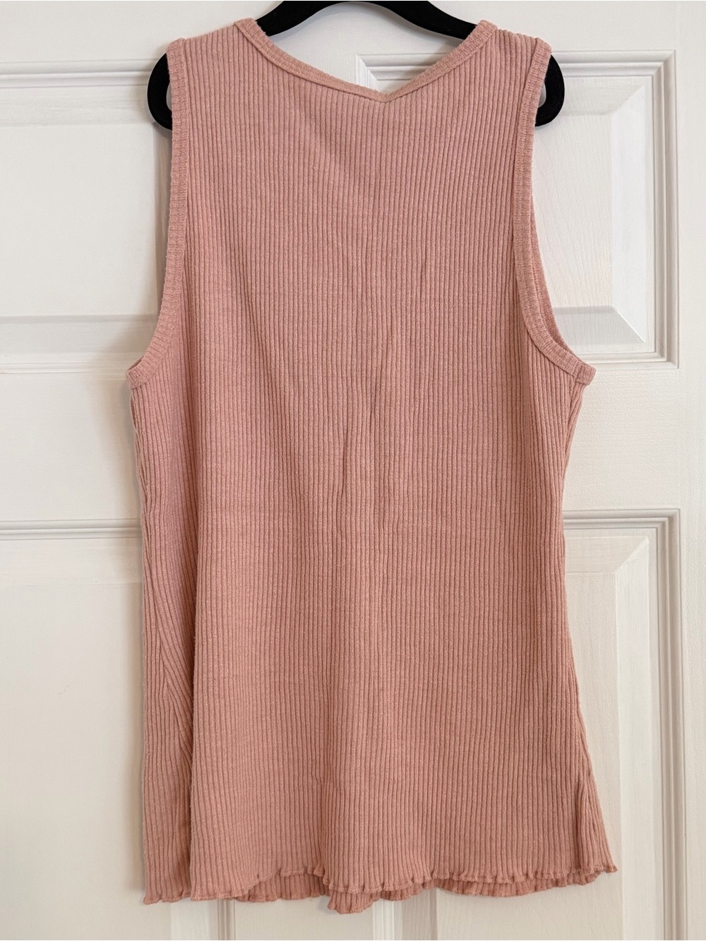 Women’s Pink Ribbed Henley Tank Top Sleeveless Knit Large Soft Casual - Picture 4 of 6